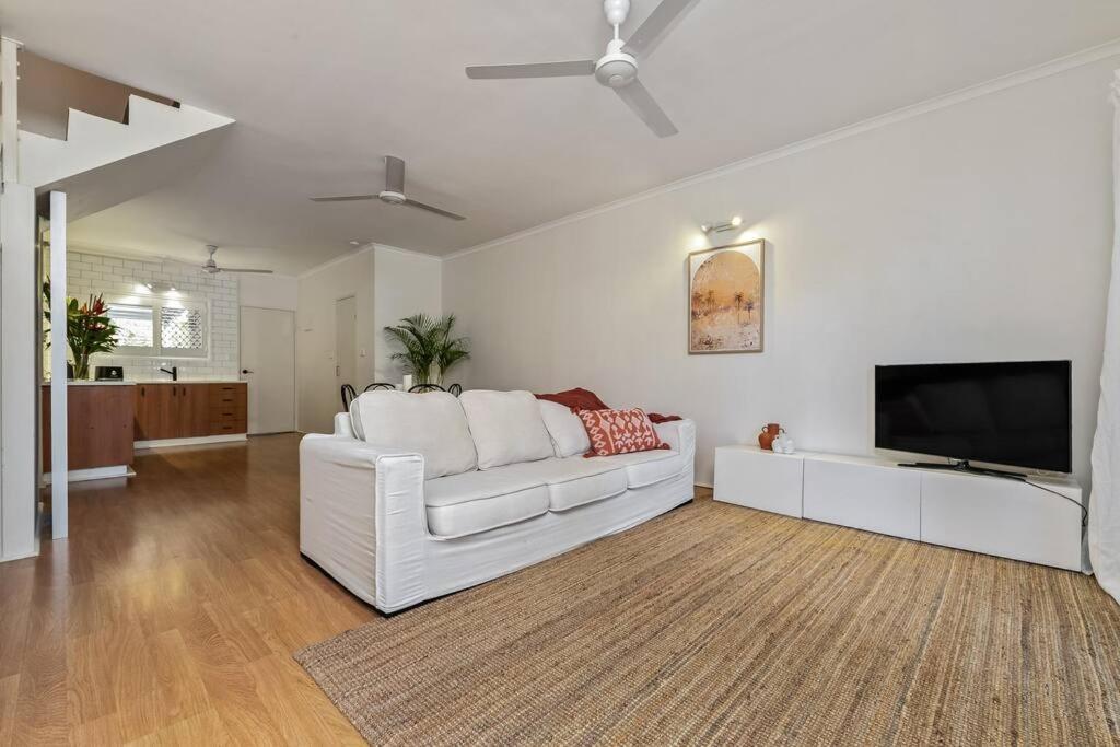 Perfectly Positioned Townhouse