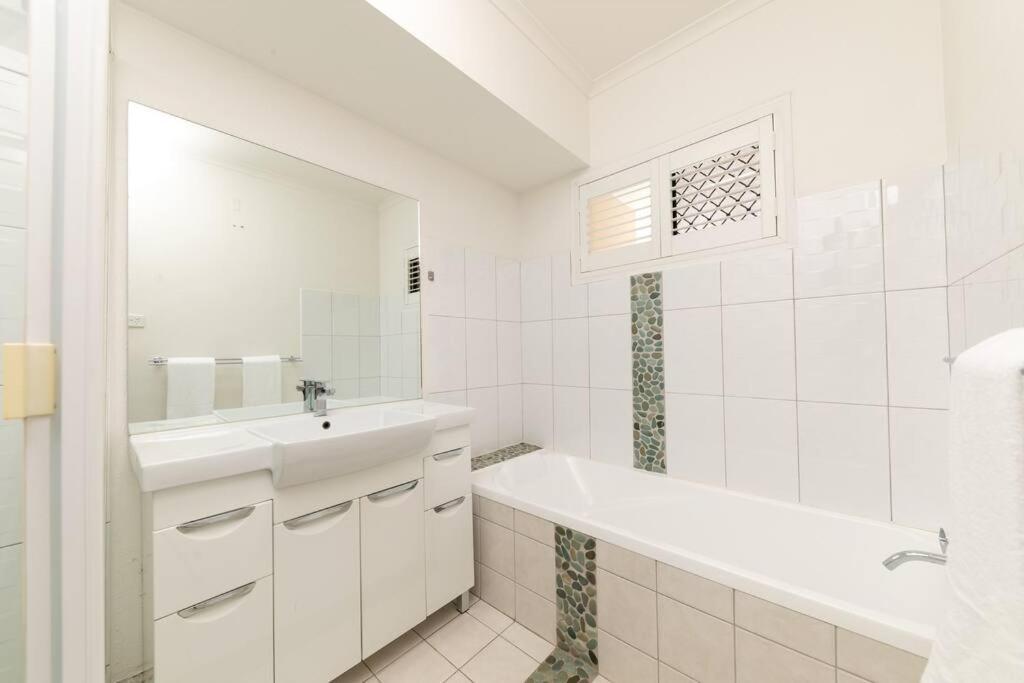 Apartment Perfectly Positioned Townhouse